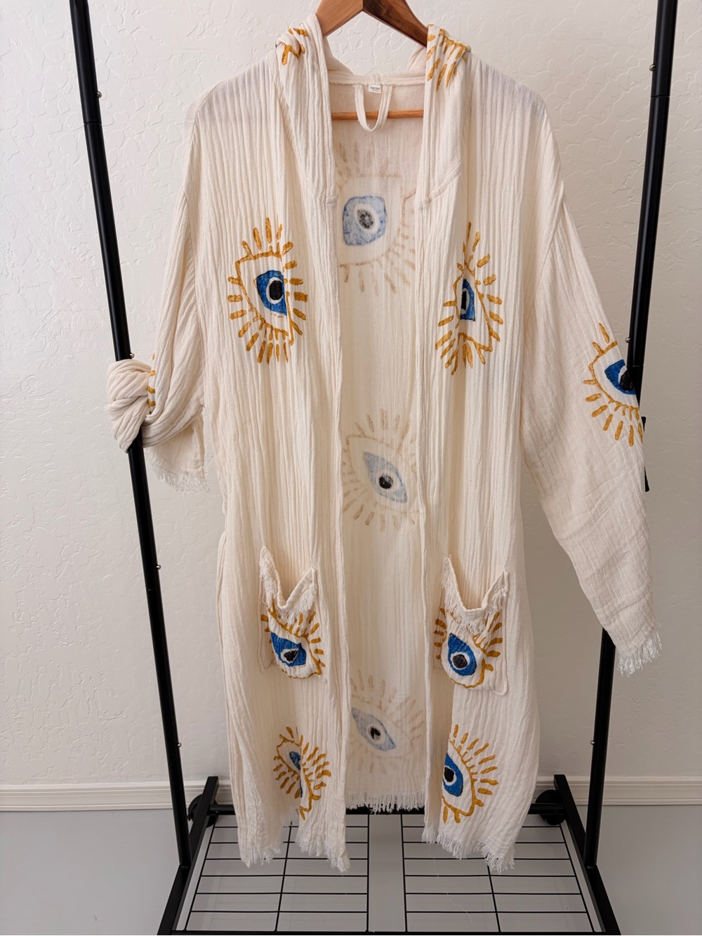 Turkish Cream Hooded Eye-Print Robe - Picture 3 of 7